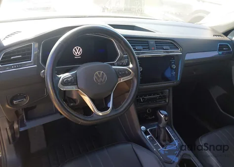 2022 Volkswagen Tiguan 2.0T Se z USA, uszkodzony, nr VIN 3VV3B7AX2NM103566